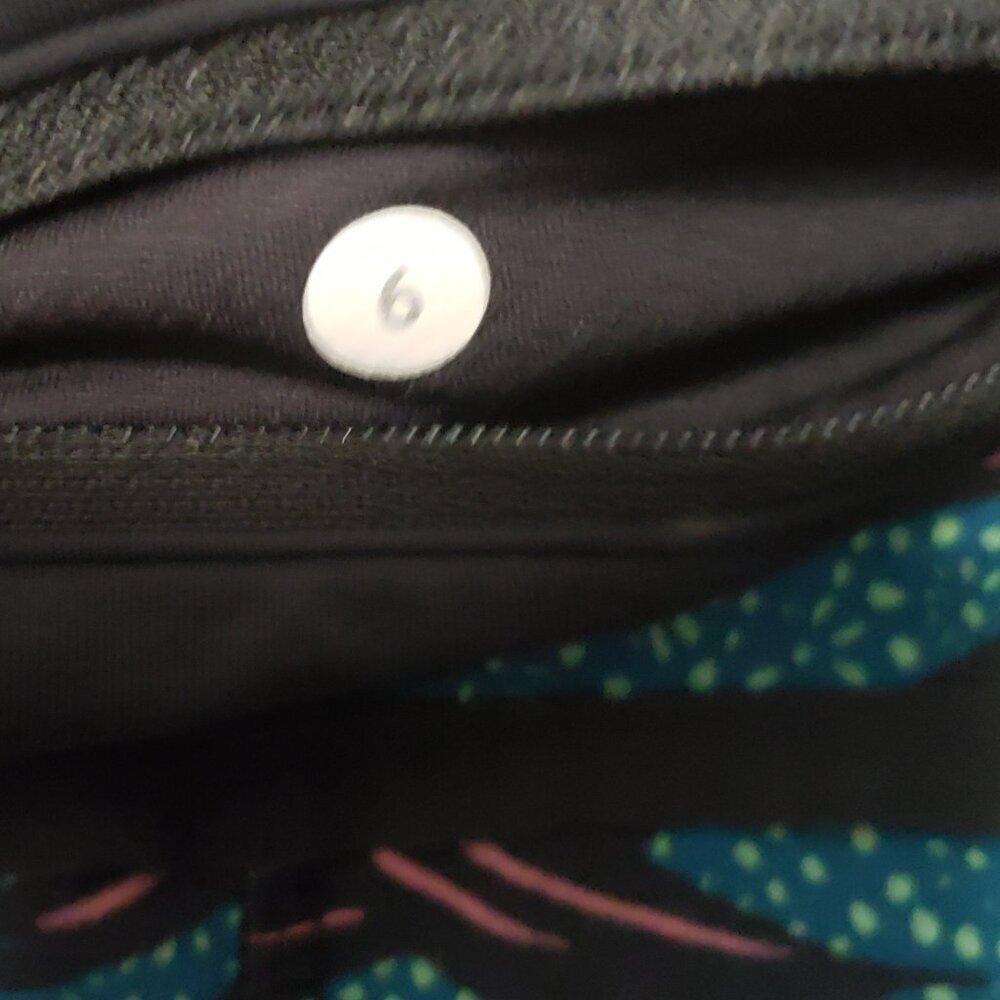 Lululemon Speed Short - Picture 7 of 7